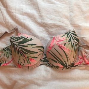 Wear Everywhere T-shirt lightly lined